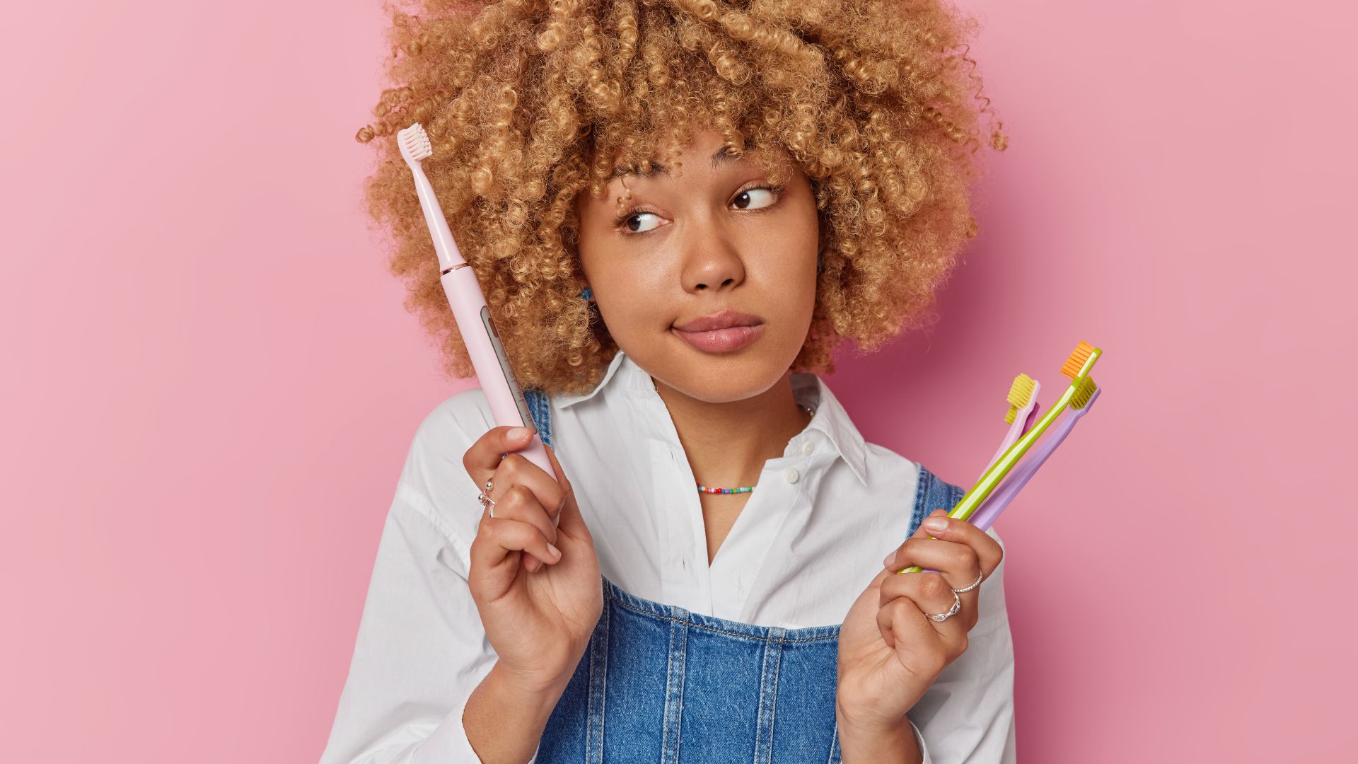 Should I Choose a Manual or Electric Toothbrush?